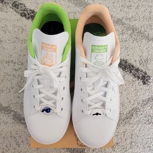 New Adidas Stan Smith featuring Disney Muppets Kermit & Miss Piggy